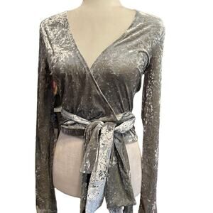 We are HAH Top Notch Long Sleeve Gray Velvet Wrap Top Small NWT